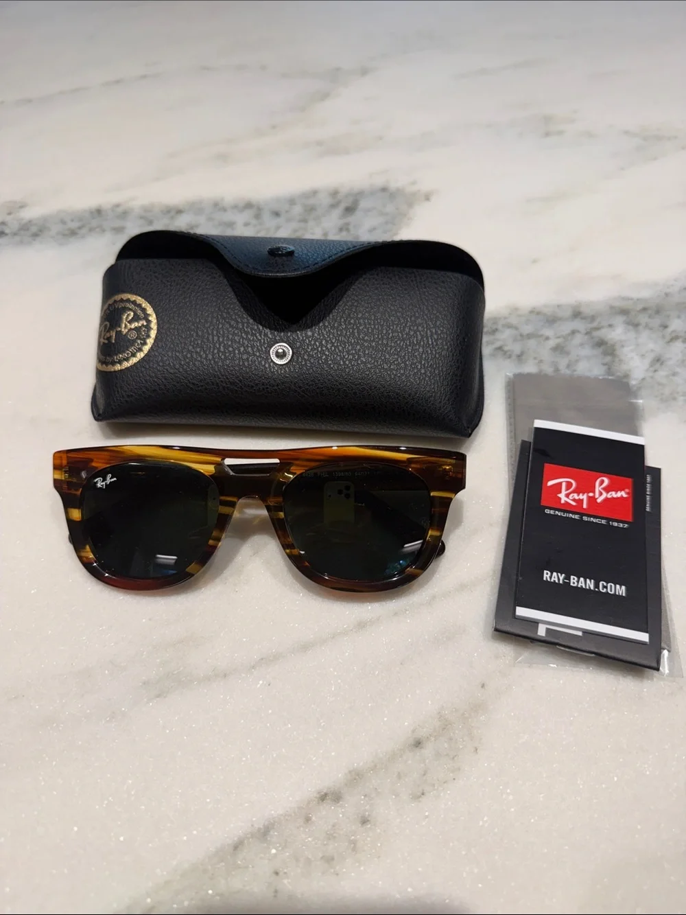 Ray-Ban Phil RB4426 - Striped Havana frame